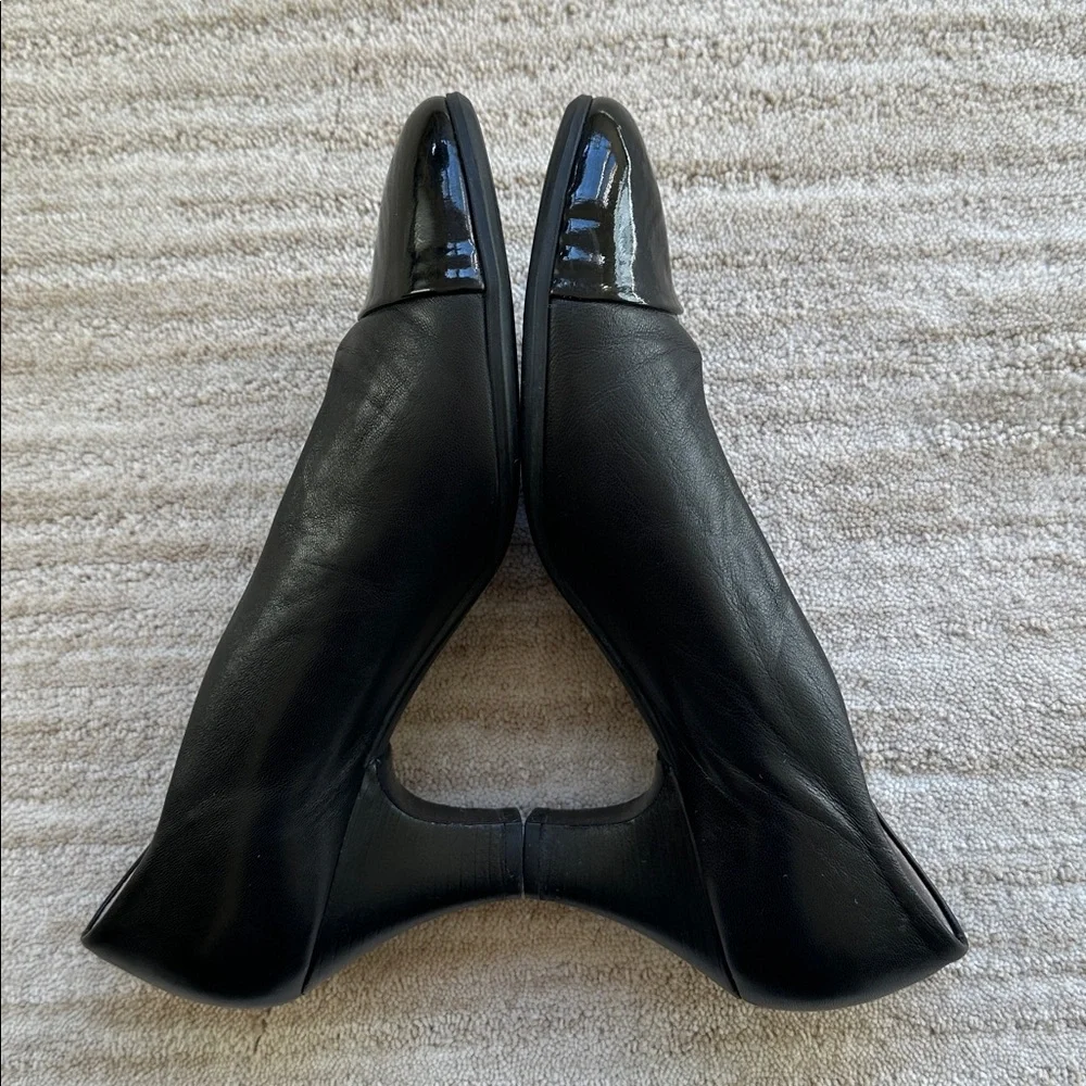 EUC Beautifeel Maya Black Leather/Patent Cap Toe Slip On Pump Heels 38 | 7-7.5